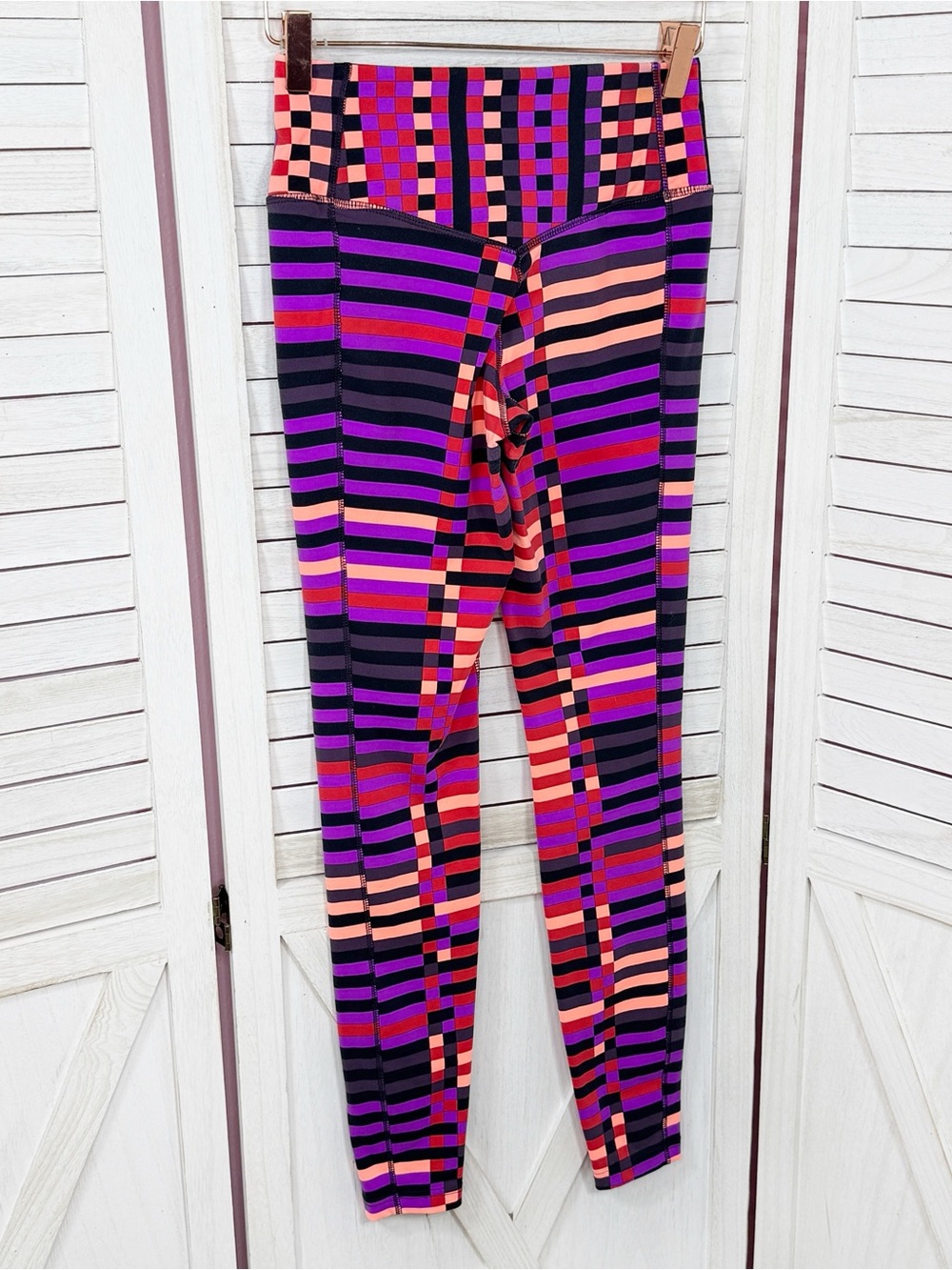 Nike Dri Fit Legendary Geometric Stripe Leggings Purple Multi XS Running Workout